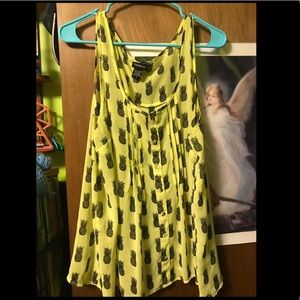 Sleeveless blouse